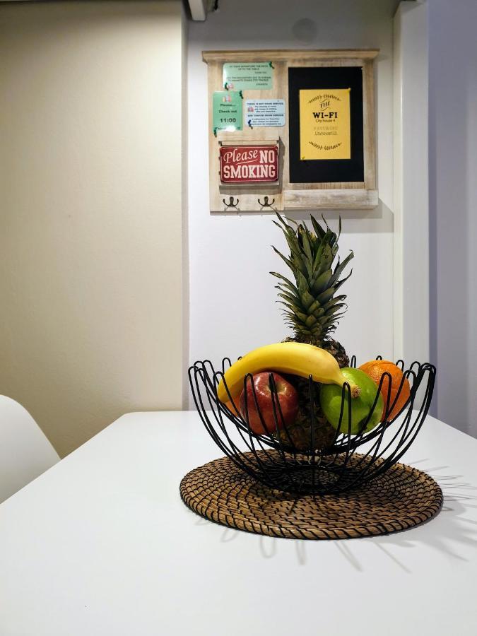 City House Loft Apartment กาลามาตา ภายนอก รูปภาพ