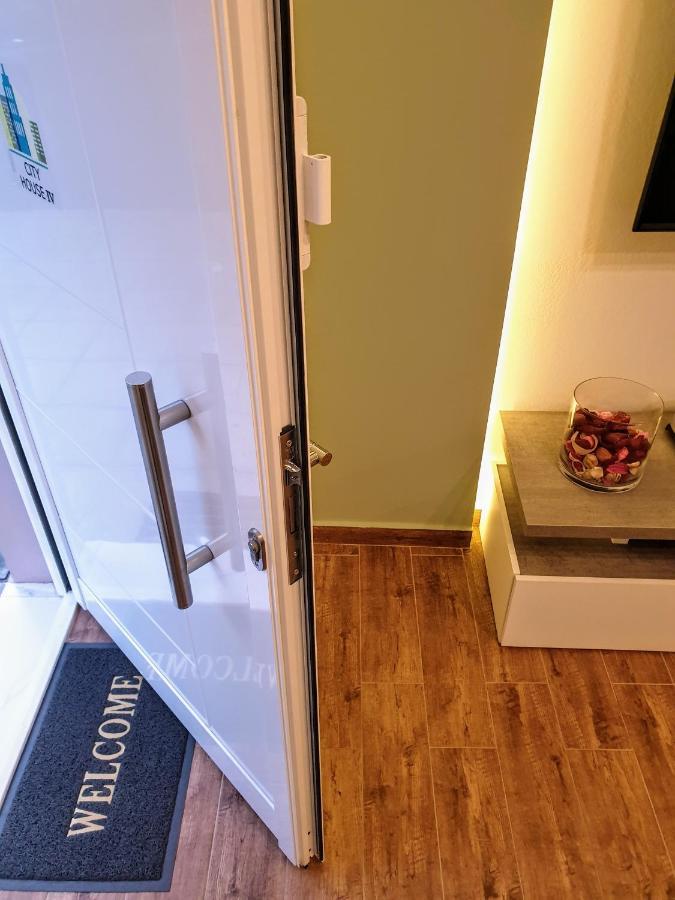 City House Loft Apartment กาลามาตา ภายนอก รูปภาพ